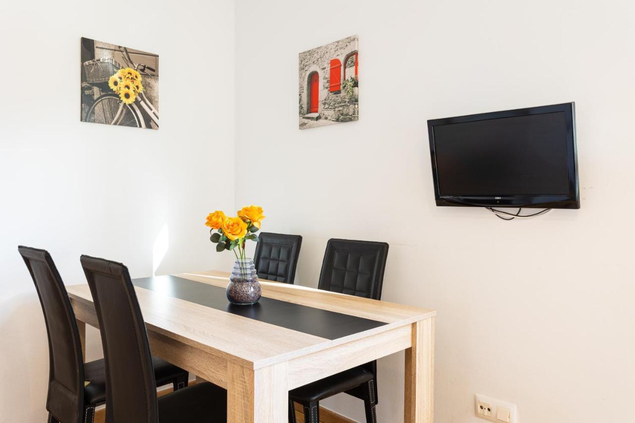 Holidays2Malaga Cruz Verde City Center With Aircon & Wifi Exterior photo